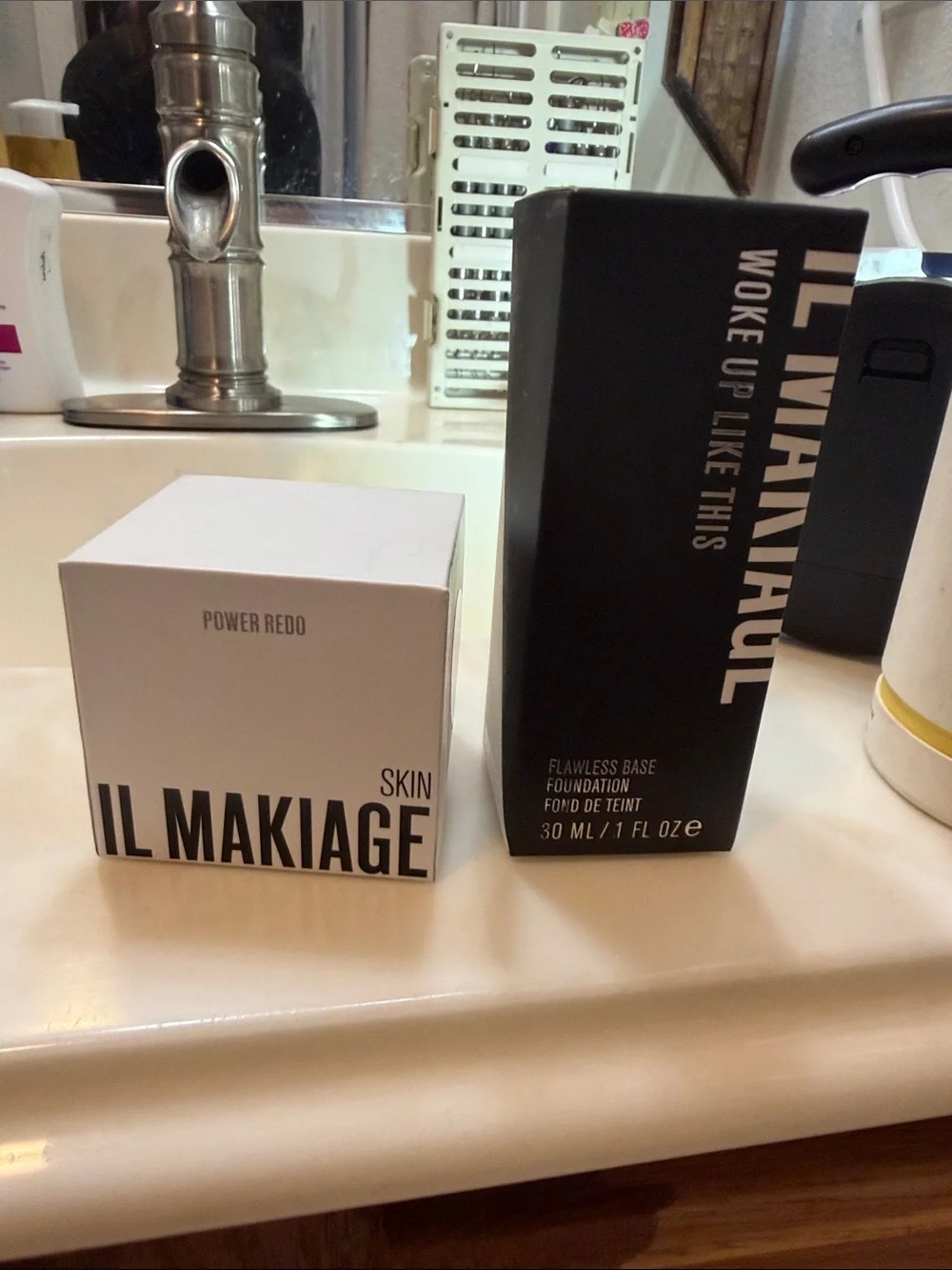 IL MAKIAGE Foundation Set NIB